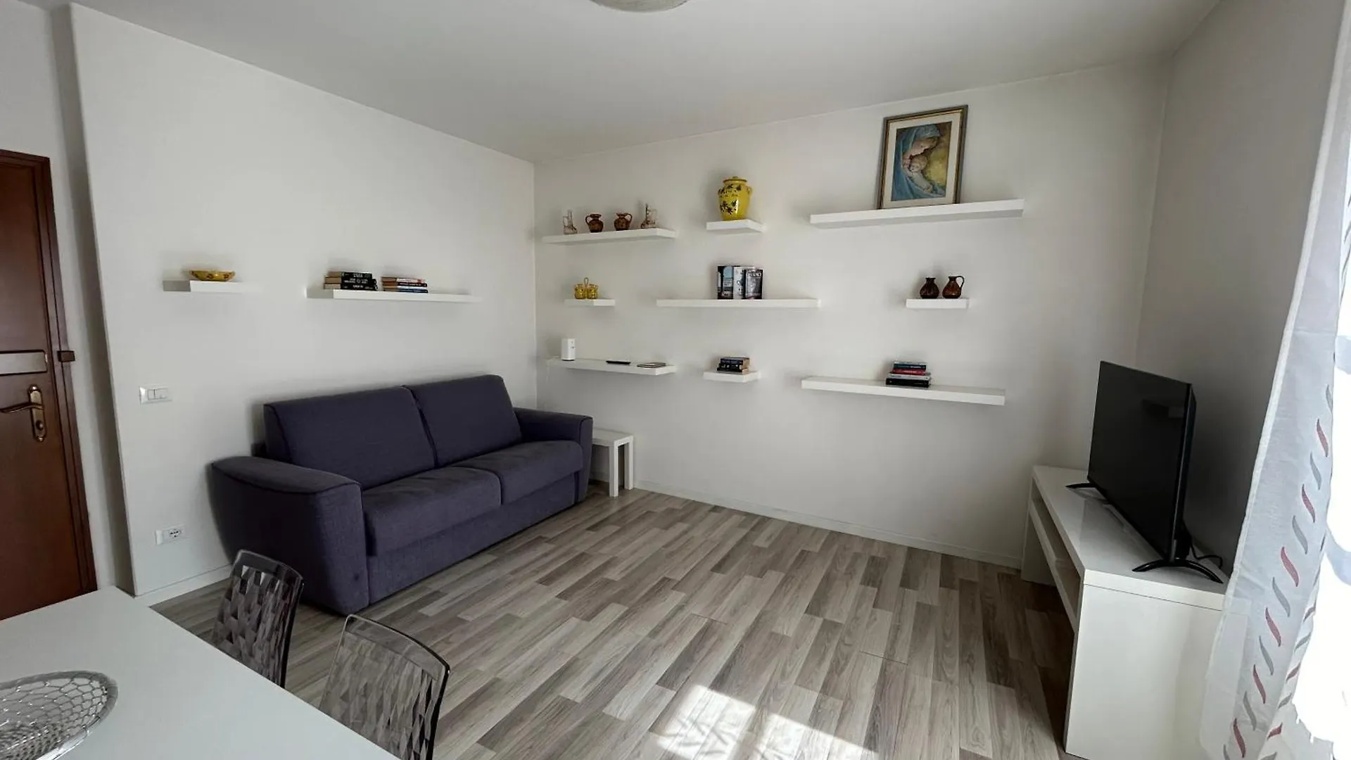 Casa Vanny Colico 0*,  Olaszország