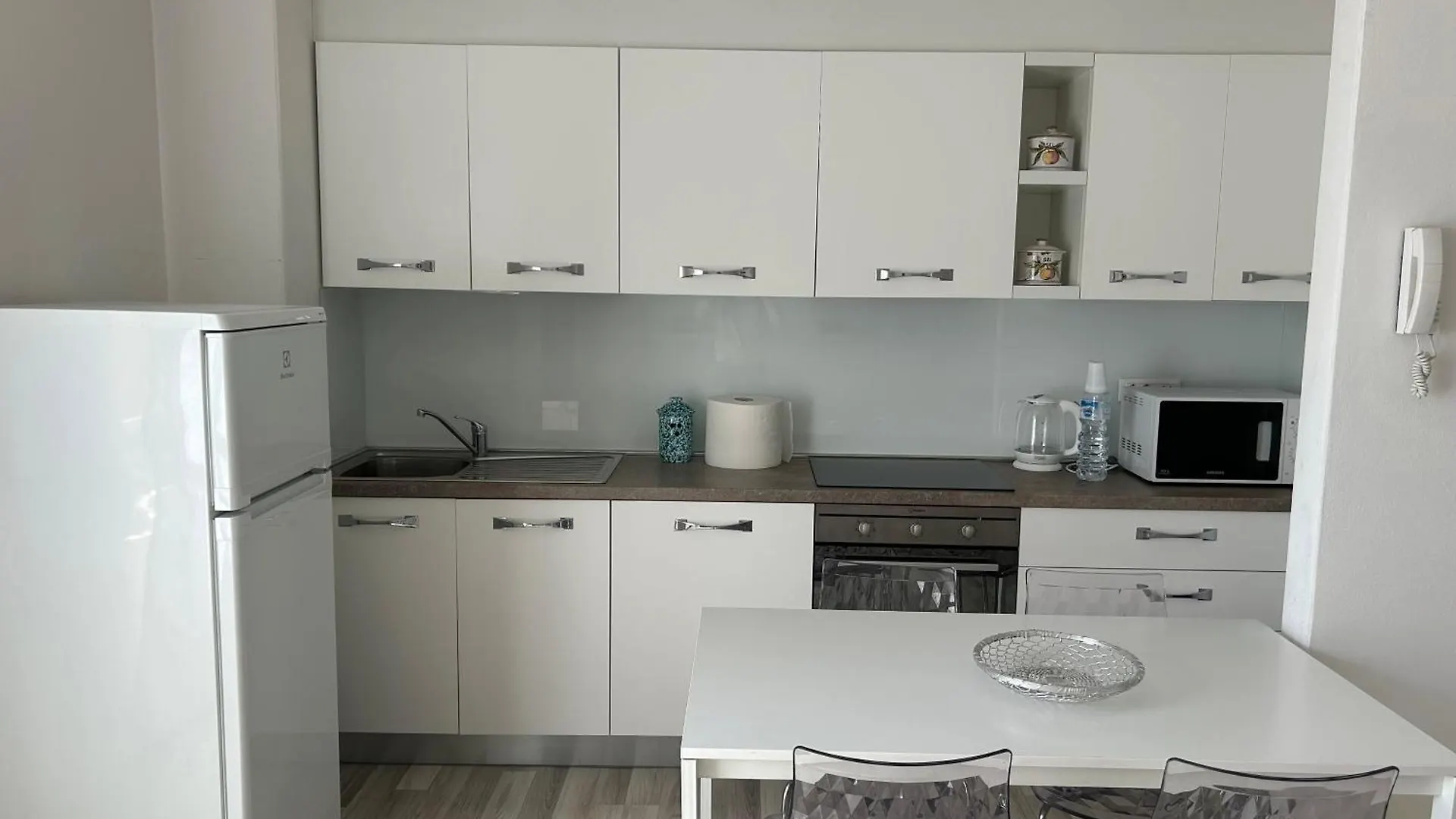 Casa Vanny Colico 0*,